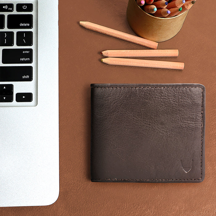 267-030 Brown Leather Bi-Fold Wallet