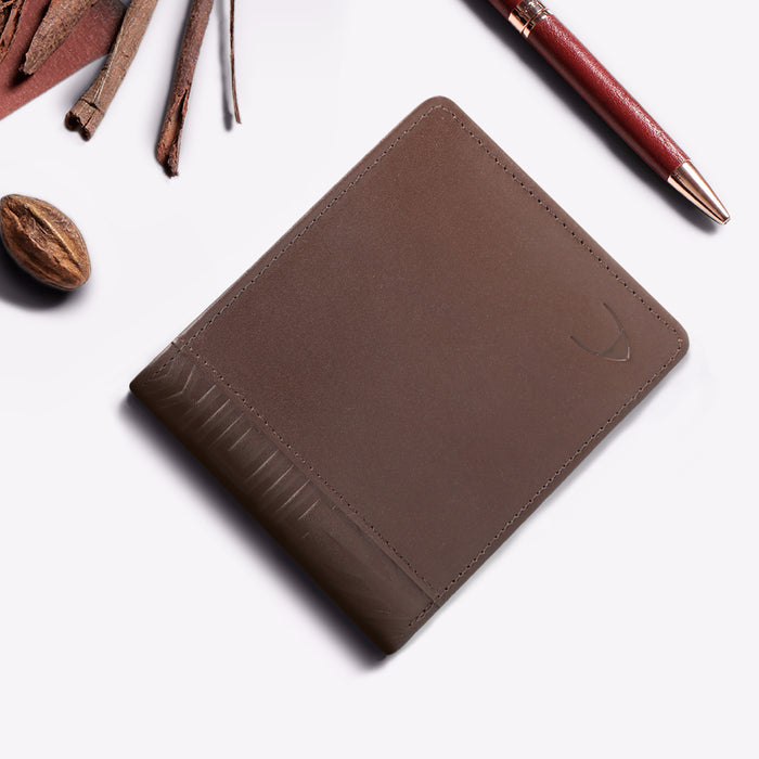370-L103  Brown Leather Bi-Fold Wallet