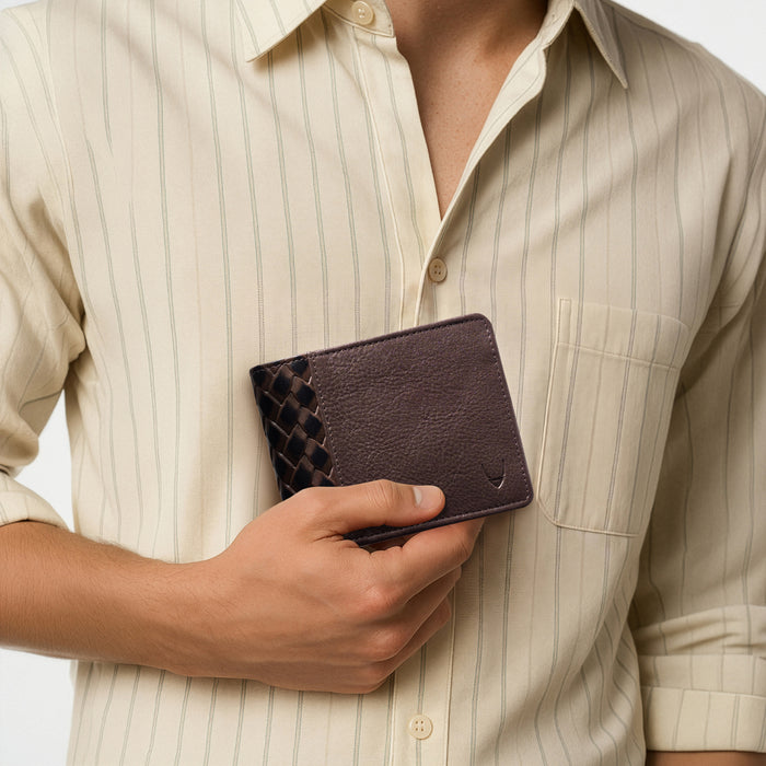 Ee 274-010  Brown Leather Bi-Fold Wallet