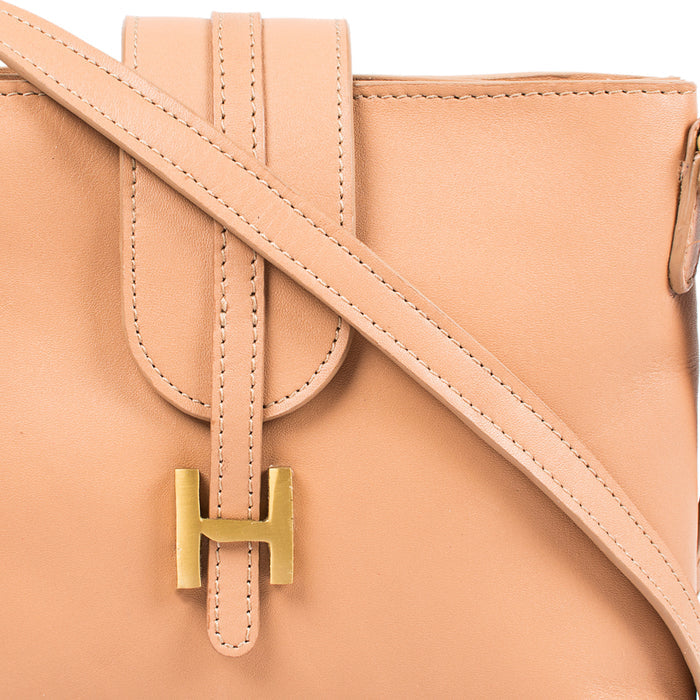 Ee Silvia 03 Off-White Leather Sling Bag