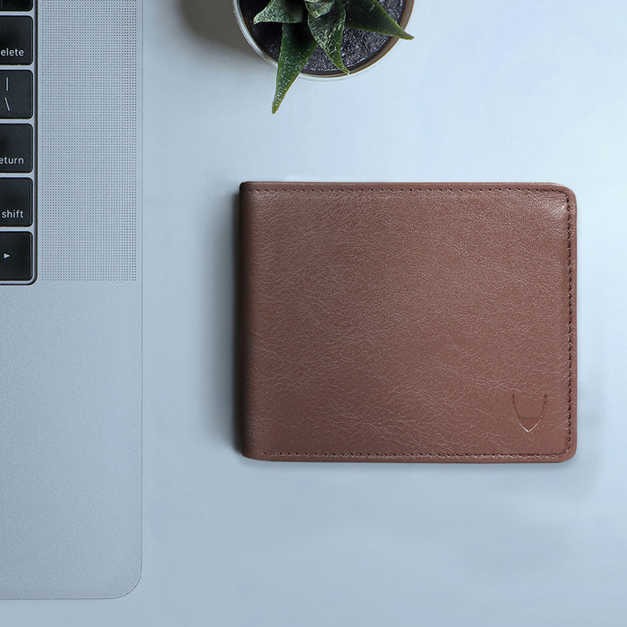 L103 N  Brown Leather Bi-Fold Wallet