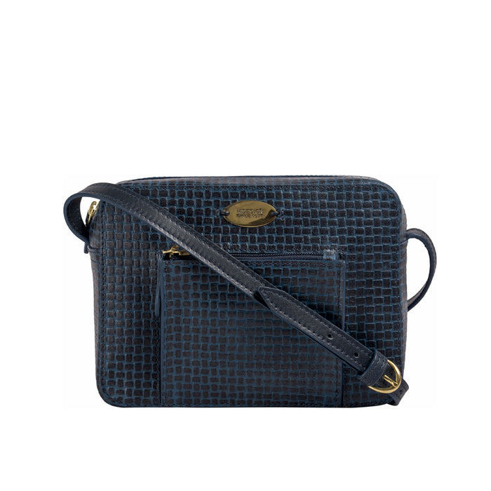 NYLE 01 SLING BAG