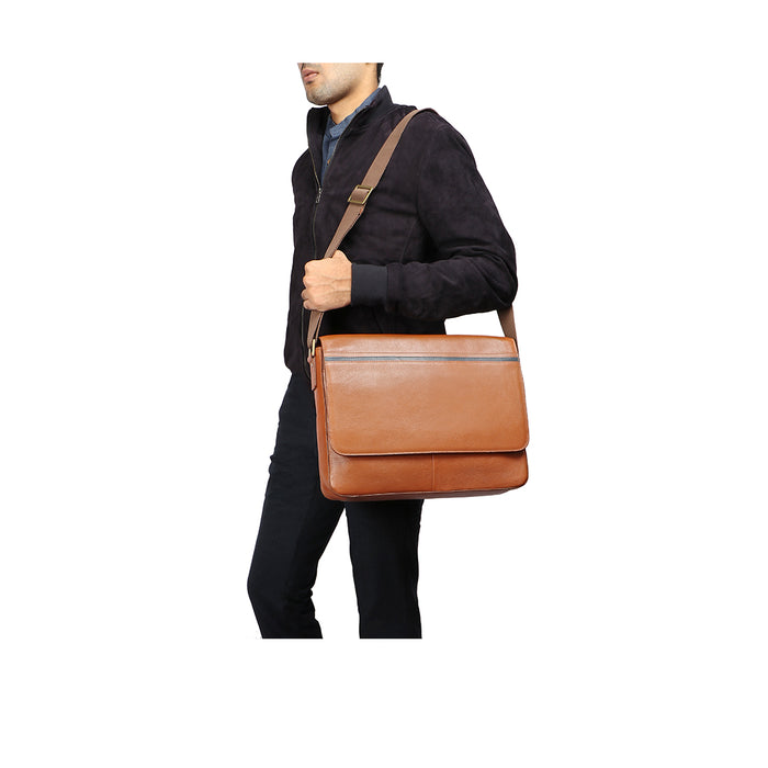 Sigmund 01 Tan Leather  Messenger Bag
