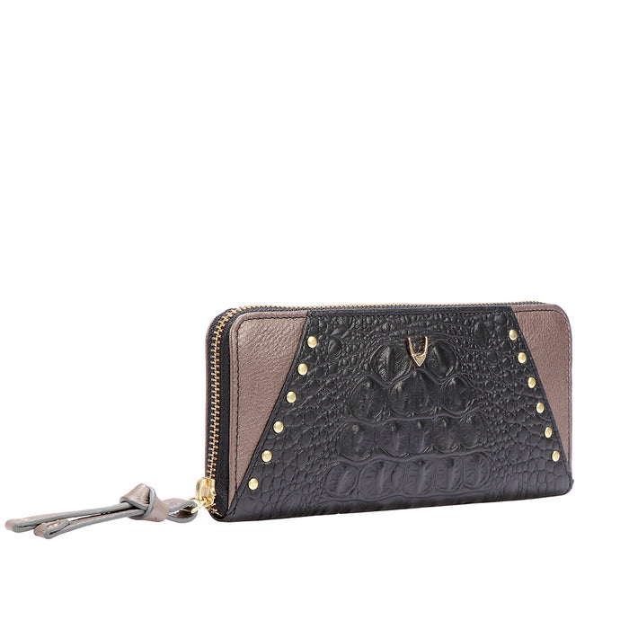 Speak Easy W2  Black Leather Zip Around Wallet